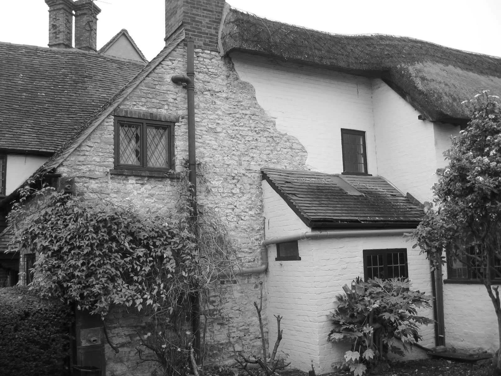 major reconfiguring of listed building link before